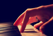 股票开户第二天几点能买入:配资世界网最大股民交流平台-A股九月开门红：创业板指涨超2% 贵金属板块爆发